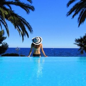 Meet your Posher, Melanie